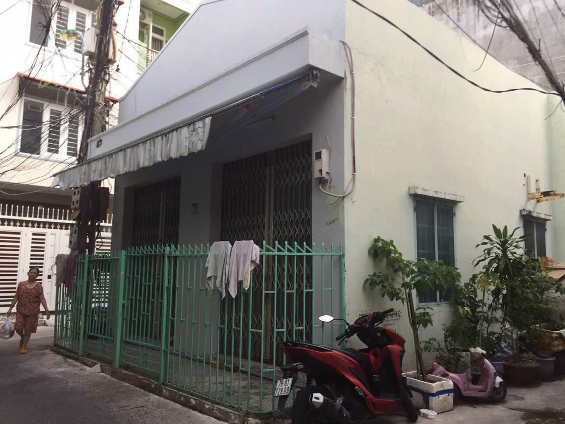 Bna nhà hẻm 84 đường Hùng Vương, phường Lọc Thọ, TP Nha Trang,  tỉnh Khánh Hòa, 70.4m2, lô góc - Ảnh chính