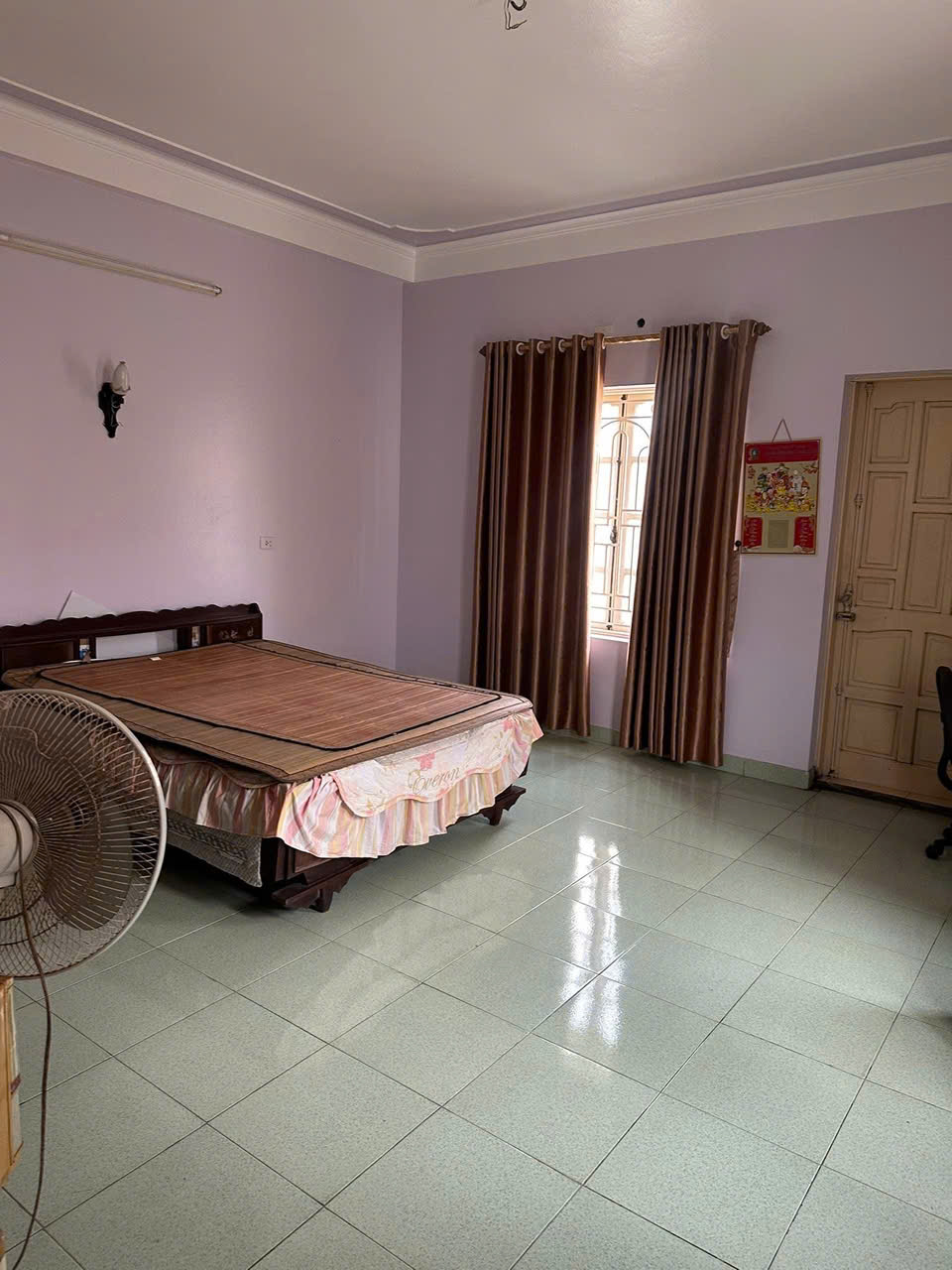 bán nhà góc thoáng khu đô thị trần hưng đạo, diện tích cực rộng gần 100m2 mà giá cực êm. - Ảnh 4