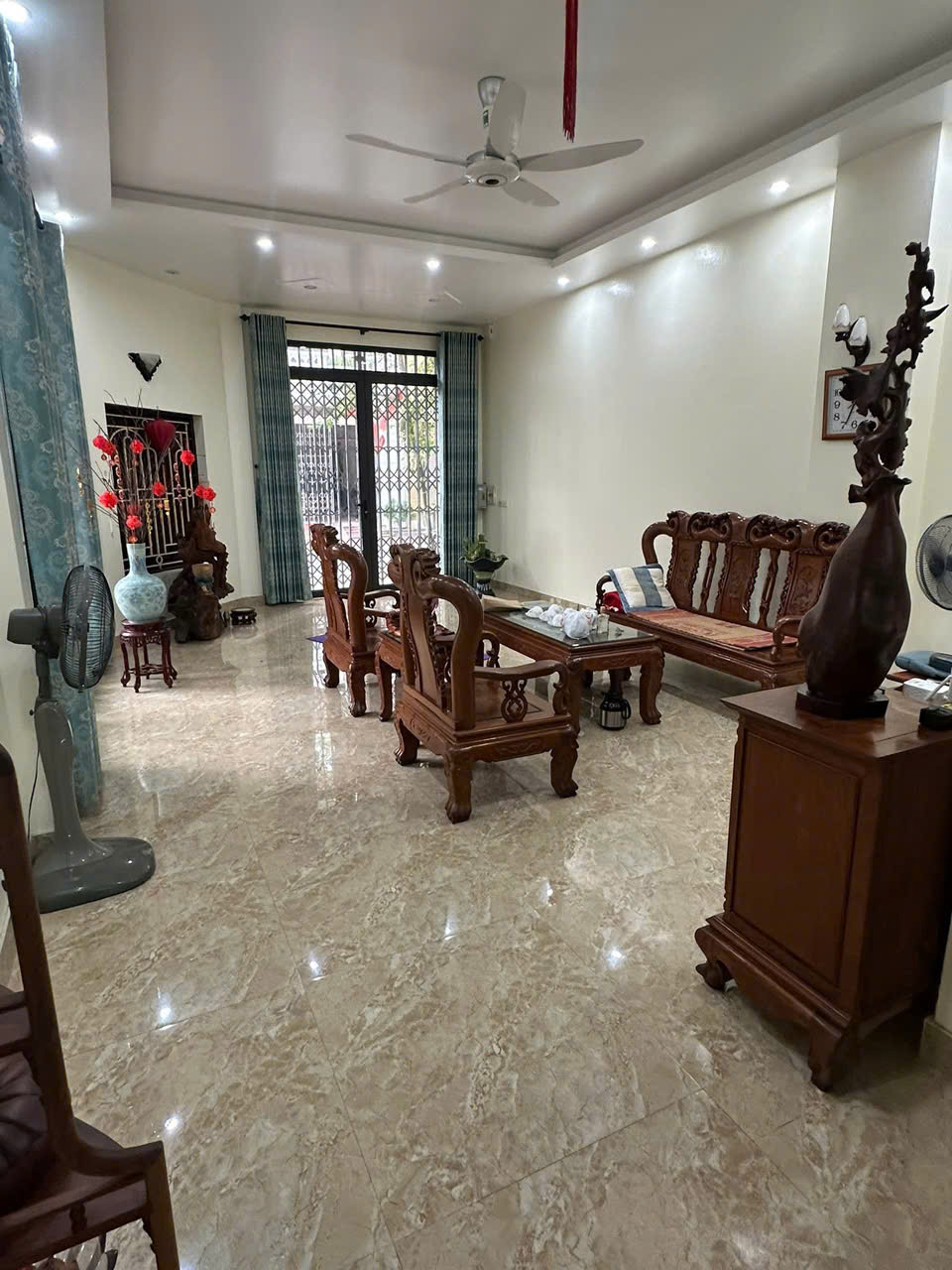 bán nhà góc thoáng khu đô thị trần hưng đạo, diện tích cực rộng gần 100m2 mà giá cực êm. - Ảnh chính