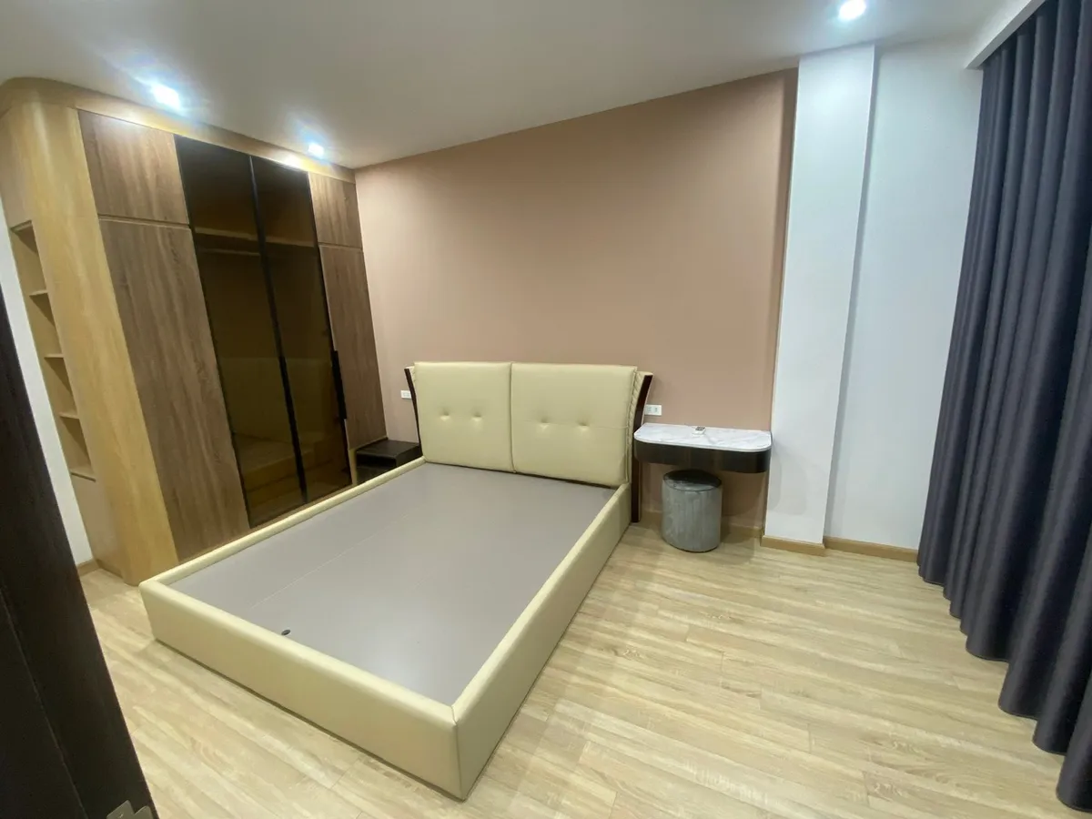 NHÀ MƯỚI FULL NỘI THẤT Ngọc Lâm 36/70 m2 X 6 Tầng X 10.05 Tỷ Long Biên Hà Nội. - Ảnh 1