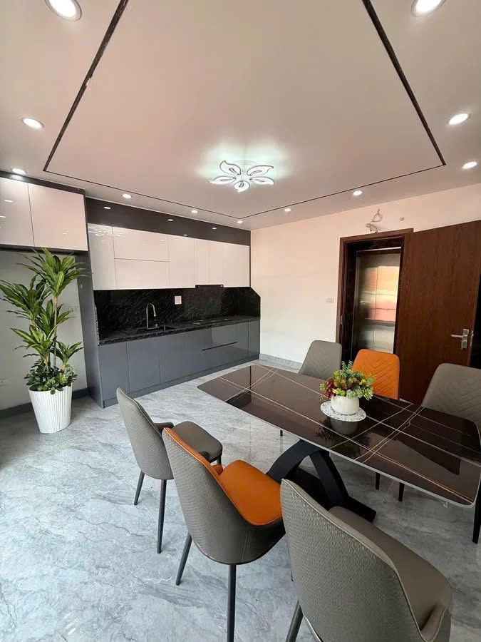 NHÀ ĐẸP Ở NGAY Phố  Đàm Quang Trung 46m2 X 6 Tầng mặt tiền 4.88m, 9.1 tỷ Long Biên. - Ảnh 2