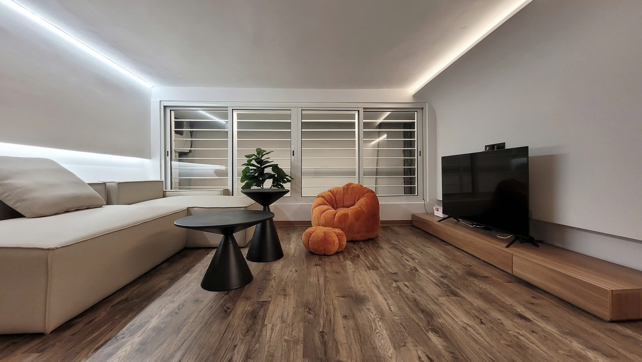 Cho thuê nhà ĐẸP LONG LANH gần 29 Tôn Đức Thắng - Đống Đa 25m x  4T giá 12TR - Ảnh chính