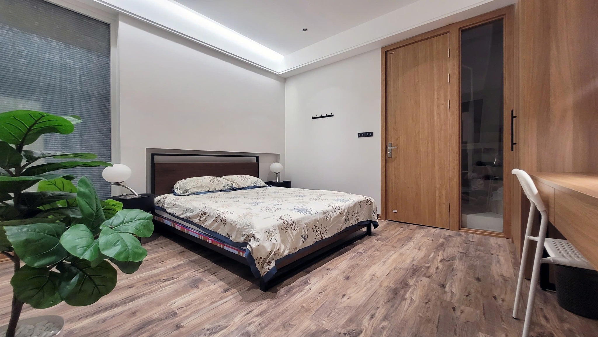 Cho thuê nhà ĐẸP LONG LANH gần 29 Tôn Đức Thắng - Đống Đa 25m x  4T giá 12TR - Ảnh 1