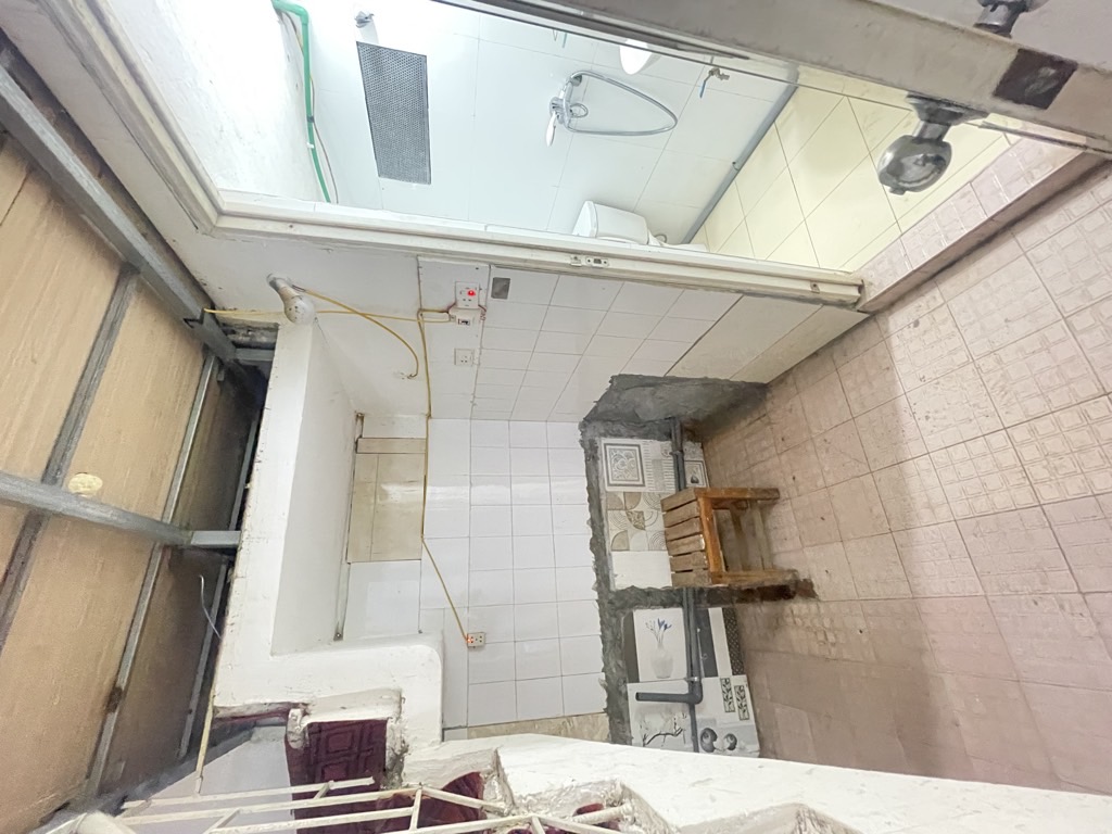 Nhà Cầu Giấy 34m² × 2 tầng, vị trí đẹp – Giá chỉ 5,85 tỷ - Ảnh chính