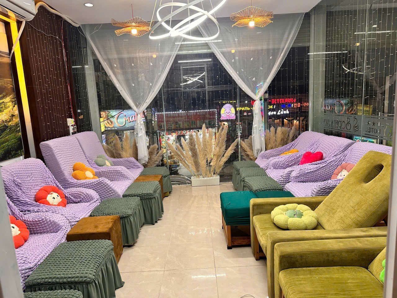 CHÍNH CHỦ CẦN SANG NHƯỢNG GẤP SPA Khu Phố Tây 96B Đường Trần Phú, Lộc Thọ, Nha Trang, Khánh Hòa - Ảnh chính