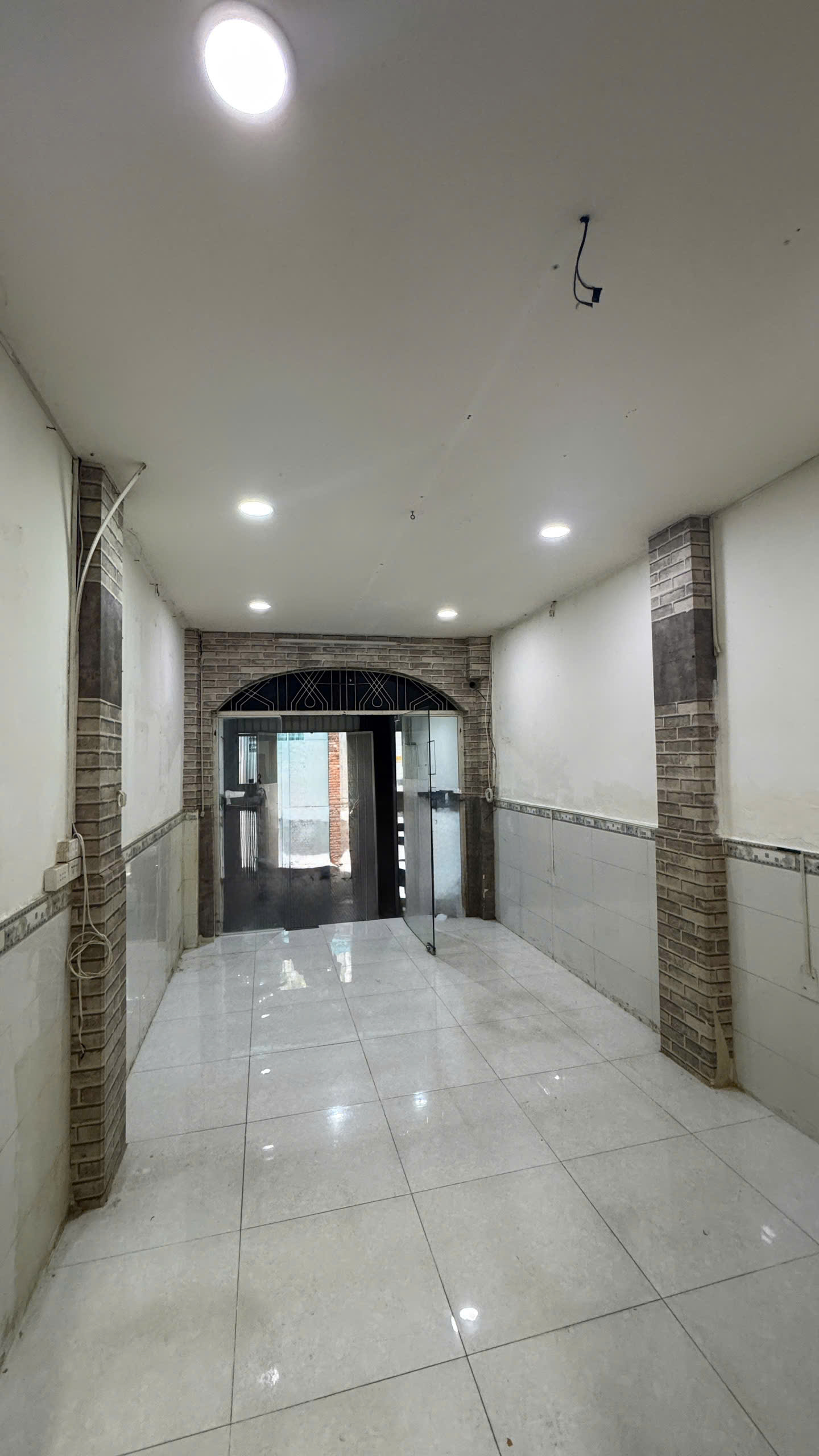 CHỈ  8.6  TỶ TL – Vị trí đẹp  6M thông   – GẦN MT LÊ VĂN SỸ – DTCN 48M² – NHÀ MỚI Ở NGAY – SỔ NỞ - Ảnh 2