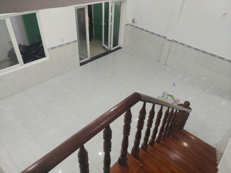 Bán nhà Đỗ Xuân Hợp, Phước Long TPMCM. DT 84m2, 2 tầng, 3PN, SH. Giá 6.69 tỷ. LH: 0933125879 - Ảnh 1