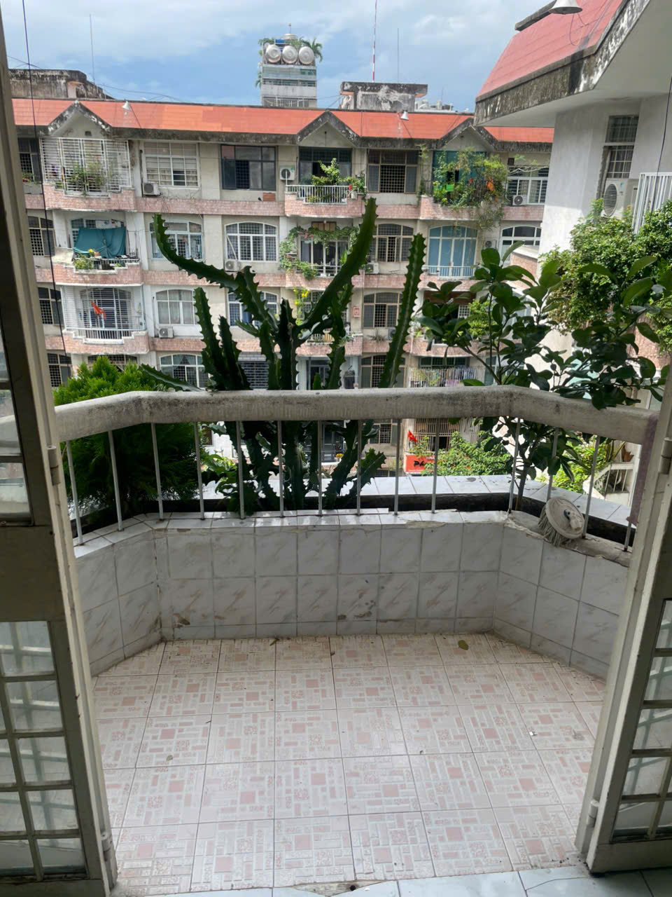 Chính Chủ Bán Căn Hộ Chung Cư Sư Vạn Hạnh, P.9, Q.5. DT: (7.3 X 10m), Giá Chỉ 3 Tỷ2. Liên Hệ: - Ảnh chính