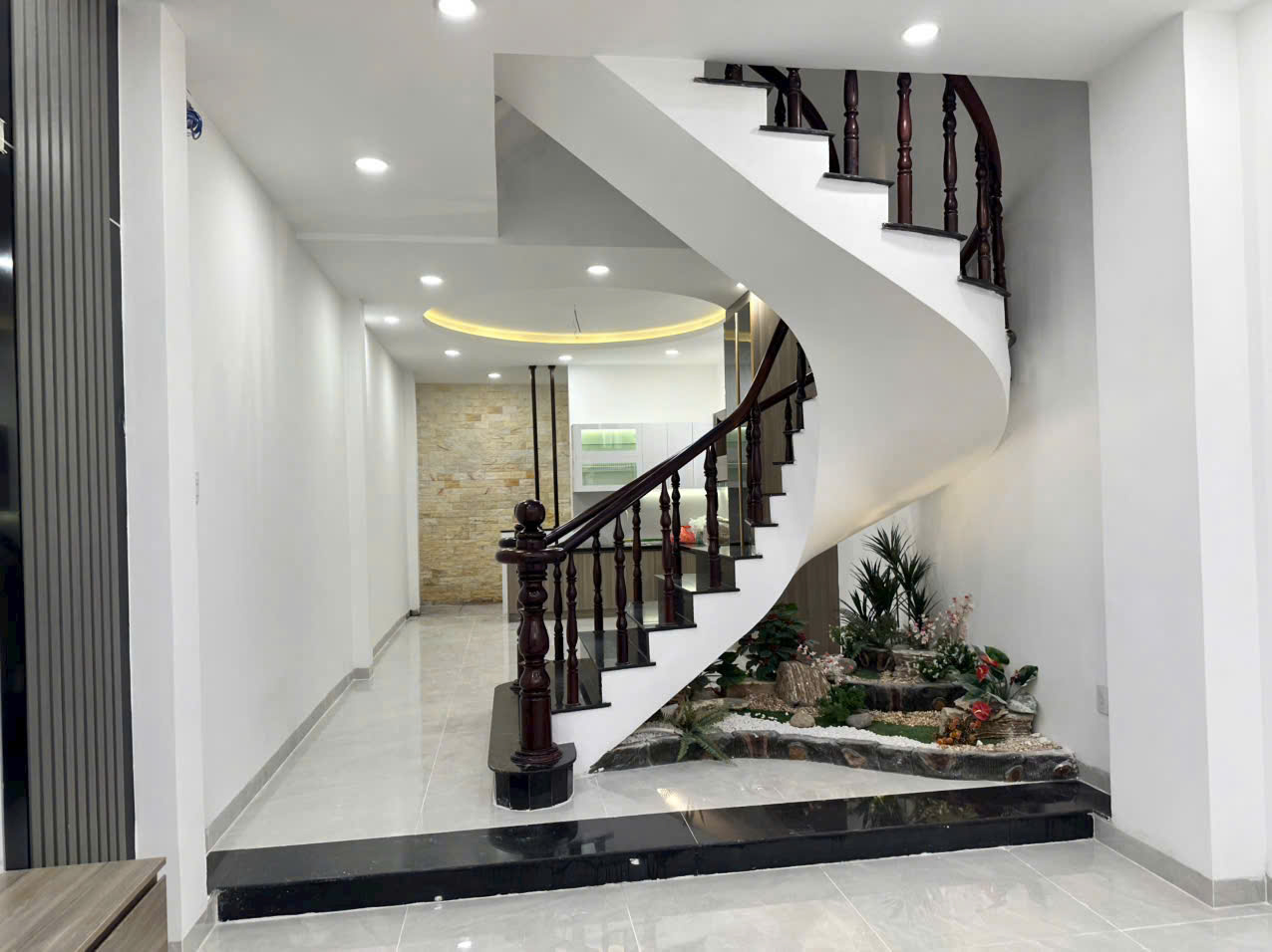 Chính Chủ Bán Mặt Tiền Nguyễn Thượng Hiền, P6, Q Bình Thạnh. DT: (4.05 x 22.5m), Chỉ 18 Tỷ2, Tell: - Ảnh 3