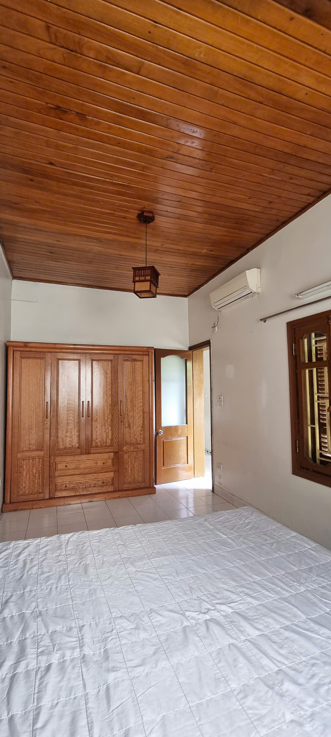 Cho thuê căn hộ 150m², tầng 2, biệt thự -ngõ 279 Đội Cấn,Ba Đình, căn hộ đẹp, FULL đồ - Ảnh 2