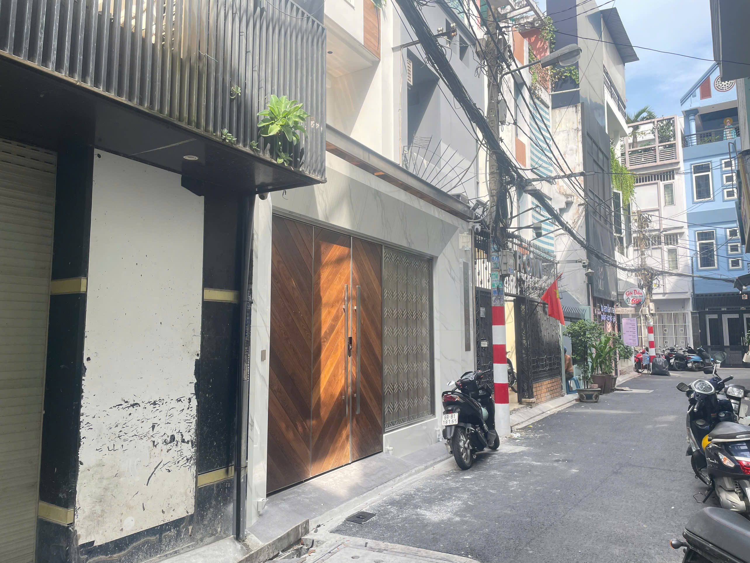 Chính Chủ Bán Hxh Lê Thị Riêng, P:Bến Thành, Q.1. Dt: (4.75 X 15m). Giá Chỉ 18 Tỷ. Tell: - Ảnh 2