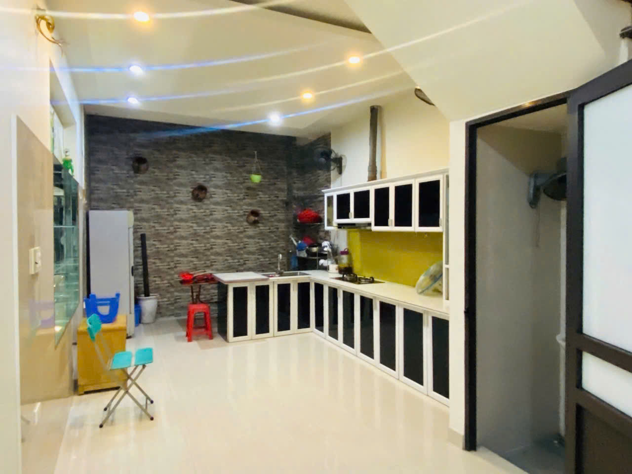 CHO THUÊ NHÀ RIÊNG 4 TẦNG – FULL ĐỒ – VỊ TRÍ ĐẸP TẠI TRỰC CÁT, VĨNH NIỆM, LÊ CHÂN – HẢI PHÒNG - Ảnh 4