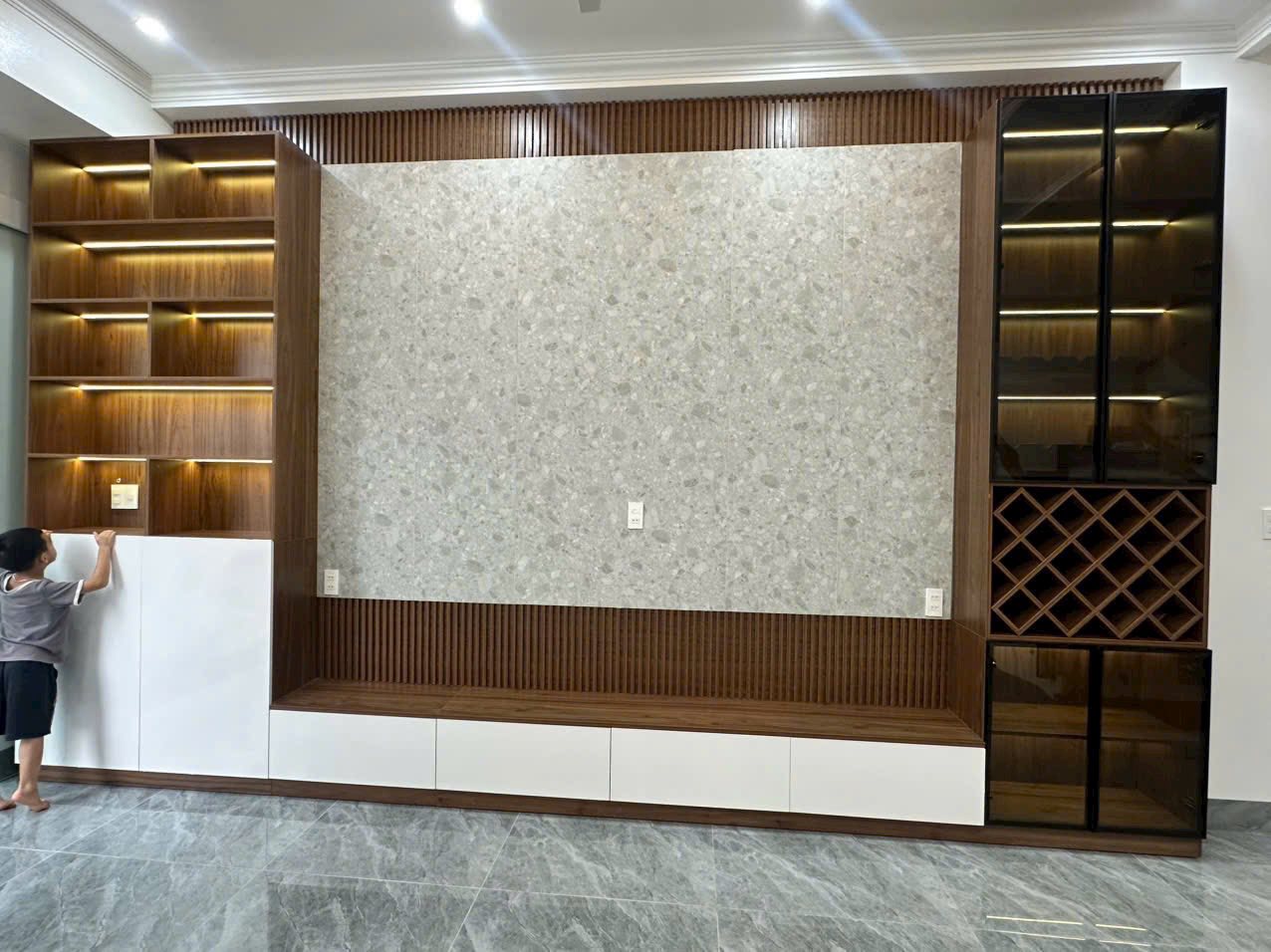 Bán căn nhà 3 tầng ngõ phố Bình Lộc, ph Lê Thanh Nghị, Tây HP, 52.6m2, 3 ngủ, 3vs, mt 4m - Ảnh 3