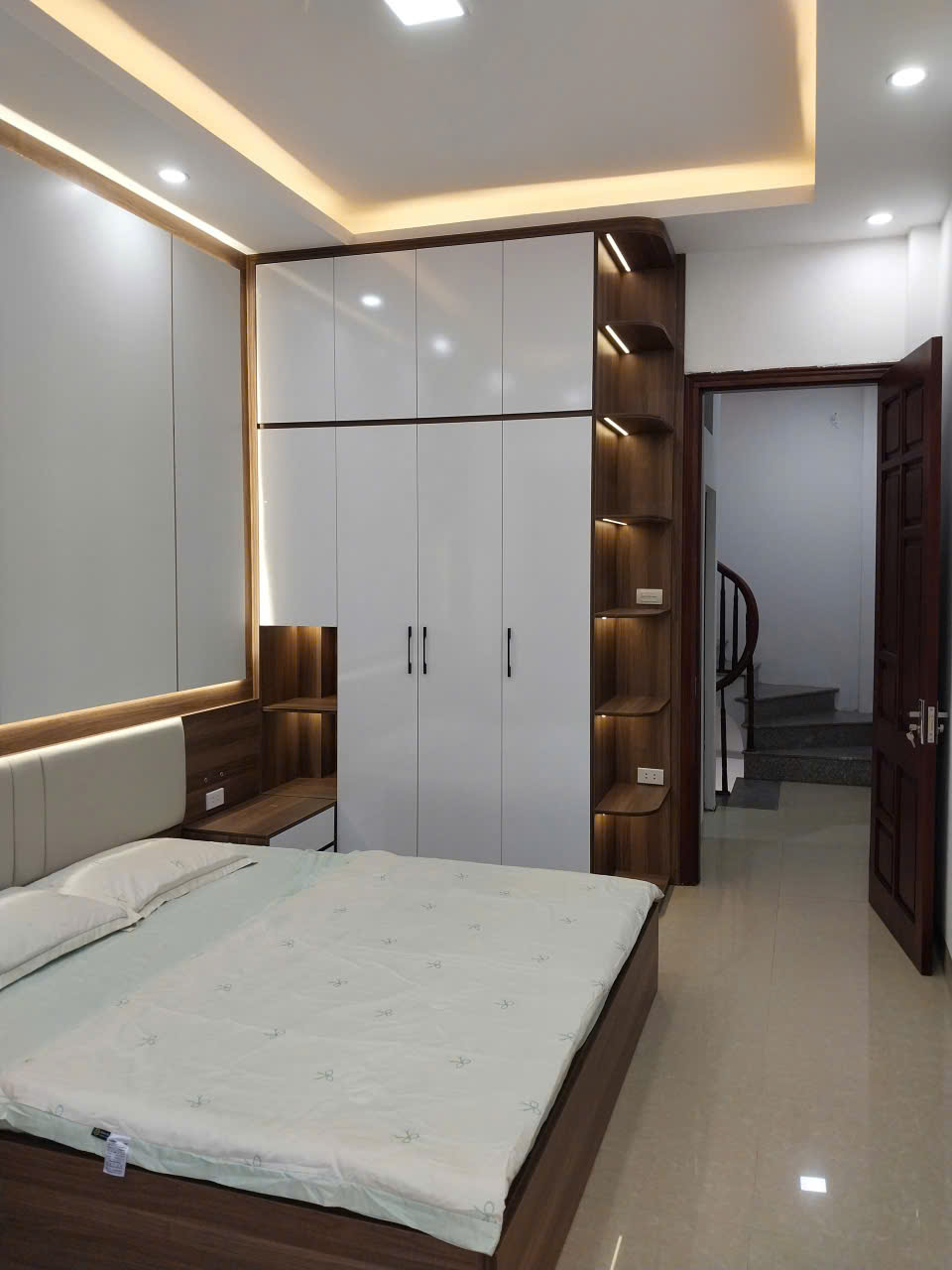 HIẾM, ĐẸP PHỐ YÊN HÒA, NGÕ THÔNG, 2 THOÁNG TRƯỚC SAU, FULL NỘI THẤT – 33M2 x 5 TẦNG, 7.95 TỶ - Ảnh 1
