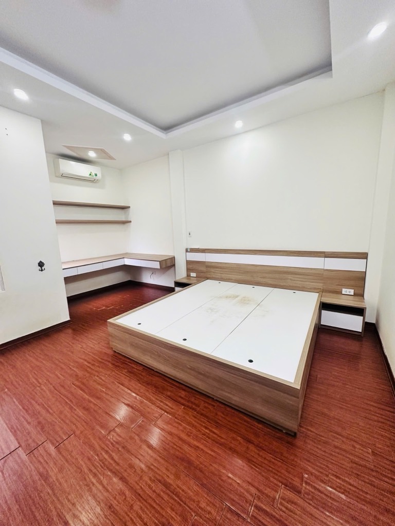 Bán nhà đẹp Dương Khuê - 10m ô tô - lô góc - ở ngay - Ảnh 2