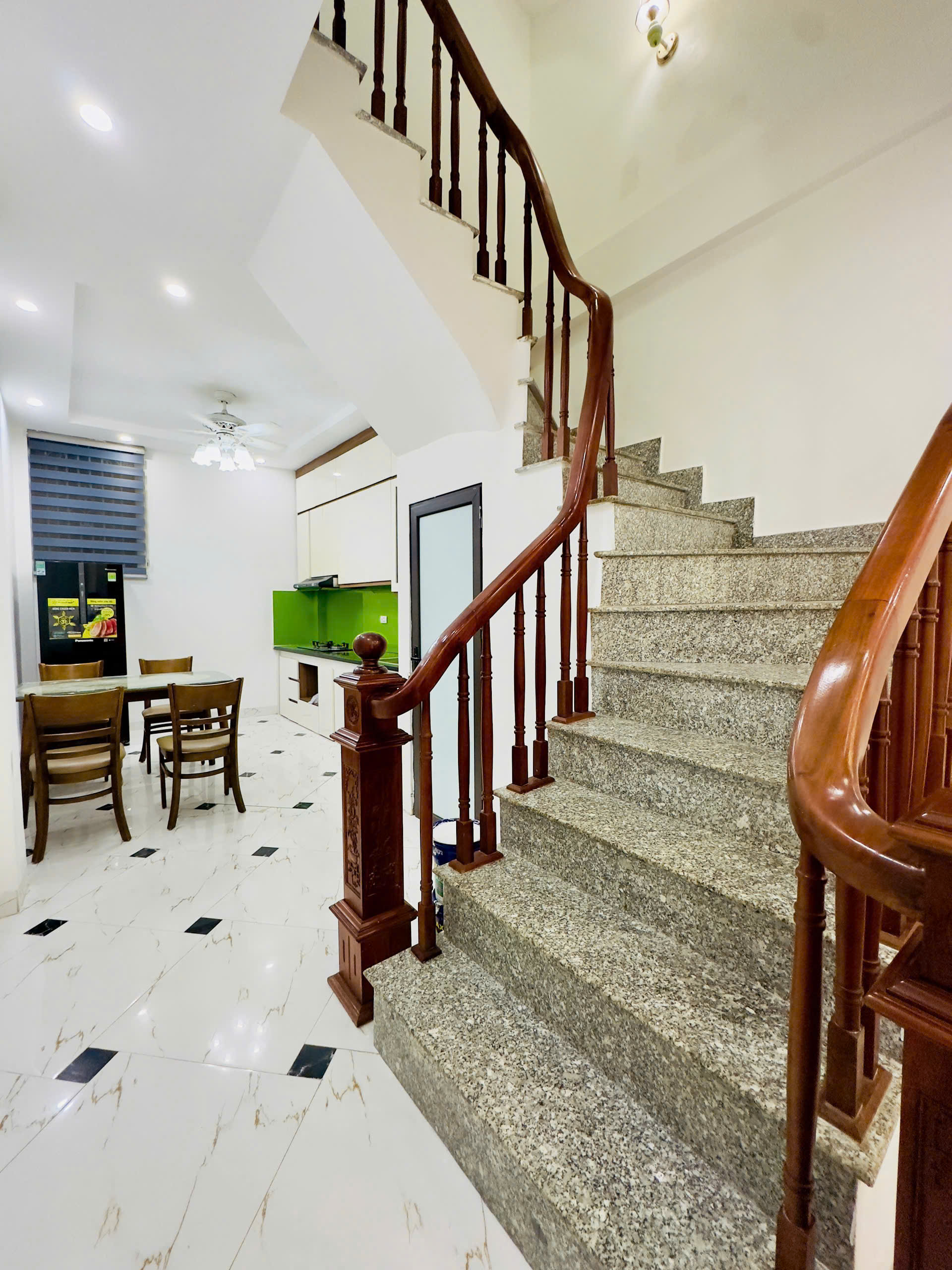 SIÊU PHẨM TÂY MỖ – NHÀ ĐẸP 5 TẦNG – 4 NGỦ – NGÕ THÔNG KINH DOANH – CHỈ HƠN 6 TỶ lh 0975124520 - Ảnh 1