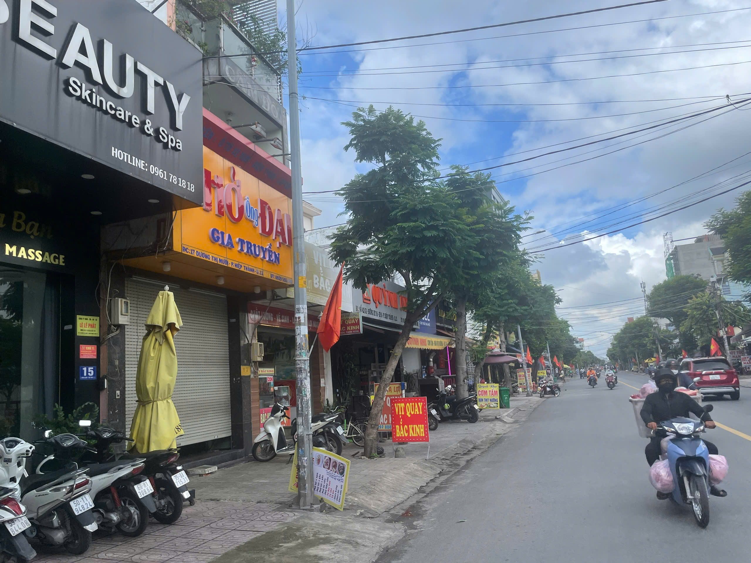 CHO THUÊ NHÀ MẶT TIỀN DƯƠNG THỊ MƯỜI – QUẬN 12 – GIÁ CỰC RẺ CHỈ 15 TRIỆU/THÁNG - Ảnh 1