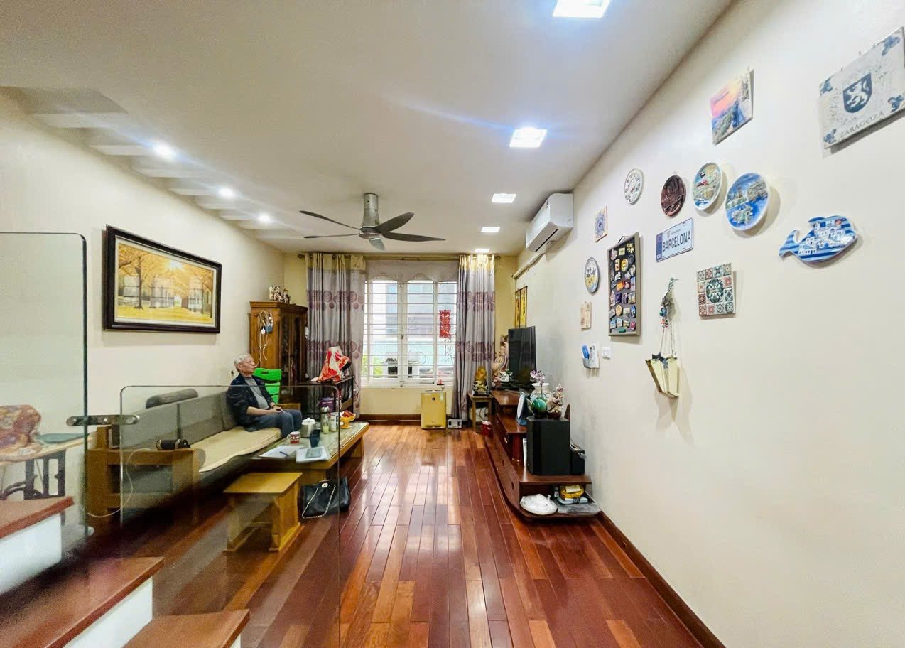 BÁN NHÀ VIỆT HƯNG - GIÁ TỐT - 4 NGỦ - GẦN TRƯỜNG HỌC - TIỆN CHO CON CÁI ĐI HỌC - Ảnh 5