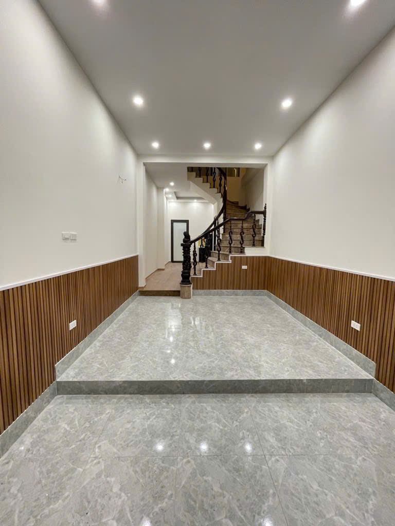 CỰC HIẾM, CHỈ 11.X TỶ, NHÀ DÂN XÂY LÕI NGUYỄN SƠN 45M, 5T, MT4M, 2 THOÁNG, Ô TÔ ĐỖ CỬA. - Ảnh 1