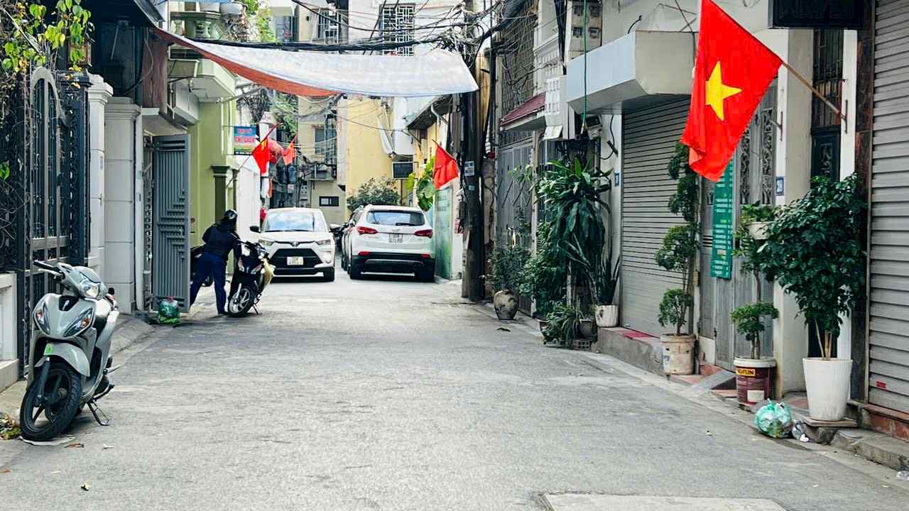 bán nhà phố Hồng Tiến, 120m, mặt tiền 6.6m, ôtô tránh, full thổ cư - Ảnh 1