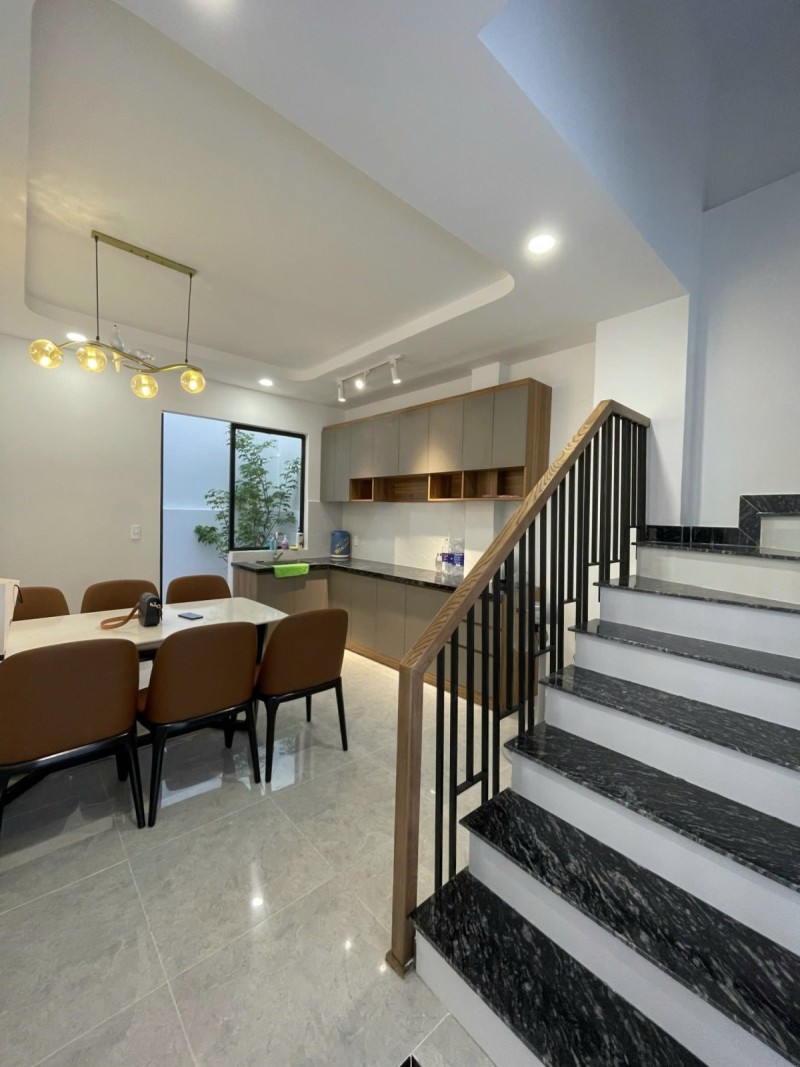 Bán nhà Tô Ngọc Vân, Linh Tây, Thủ Đức, 68m2, 4 tầng, 5PN, SH, 8,05 tỷ. LH: 0933125879 - Ảnh 2