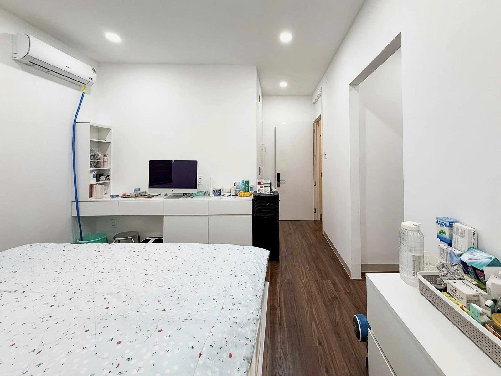 SIÊU PHẨM - DÒNG TIỀN SÁT QUẬN 1 90m2 -  chỉ 11.99 tỷ - Ảnh 1