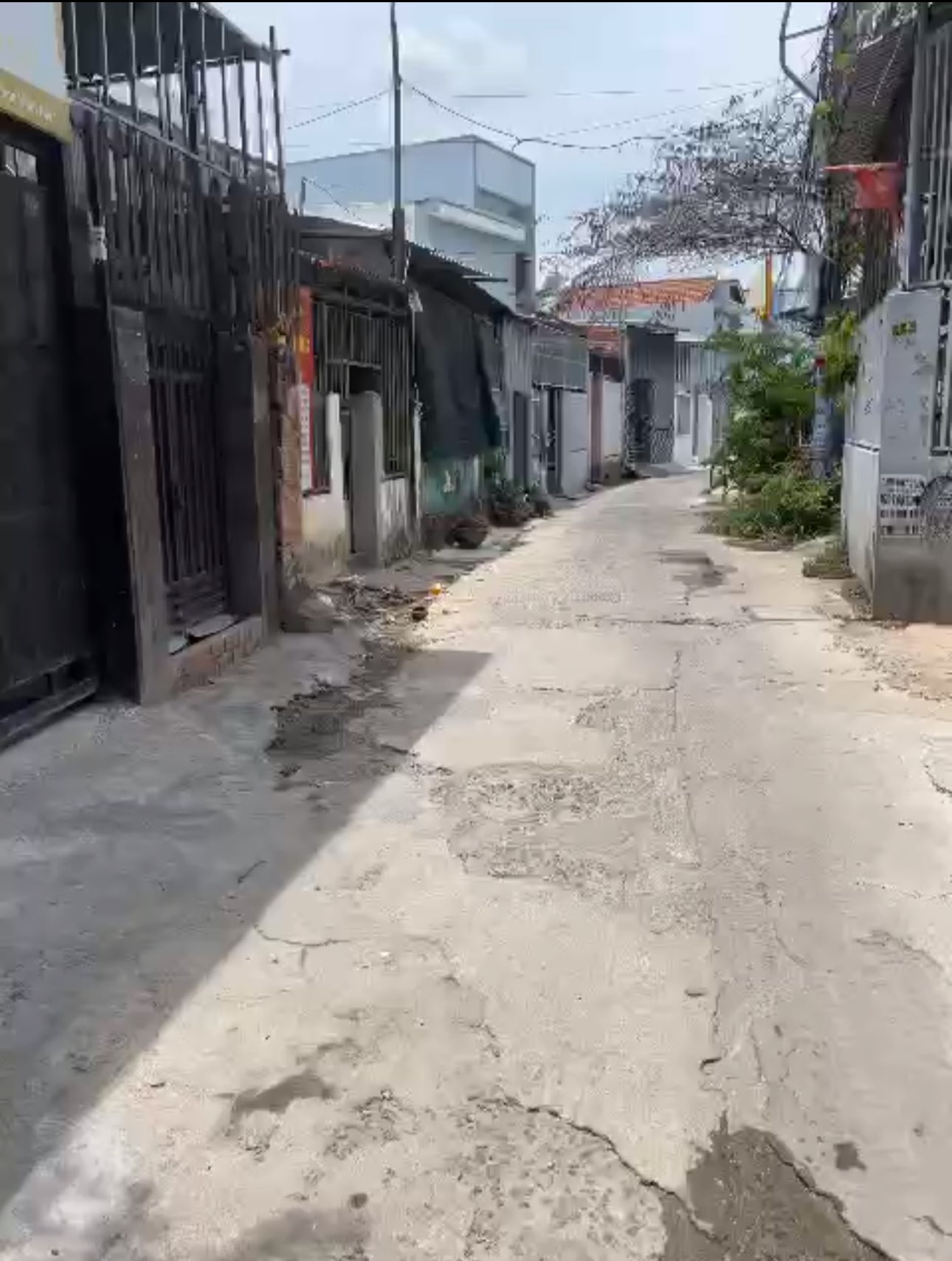 BÁN NHÀ CẤP 4 HẺM NGUYỄN KHUYẾN ĐƯỜNG Ô TÔ PHƯỜNG BẮC NHA TRANG GIÁ 2TY8 - Ảnh 1