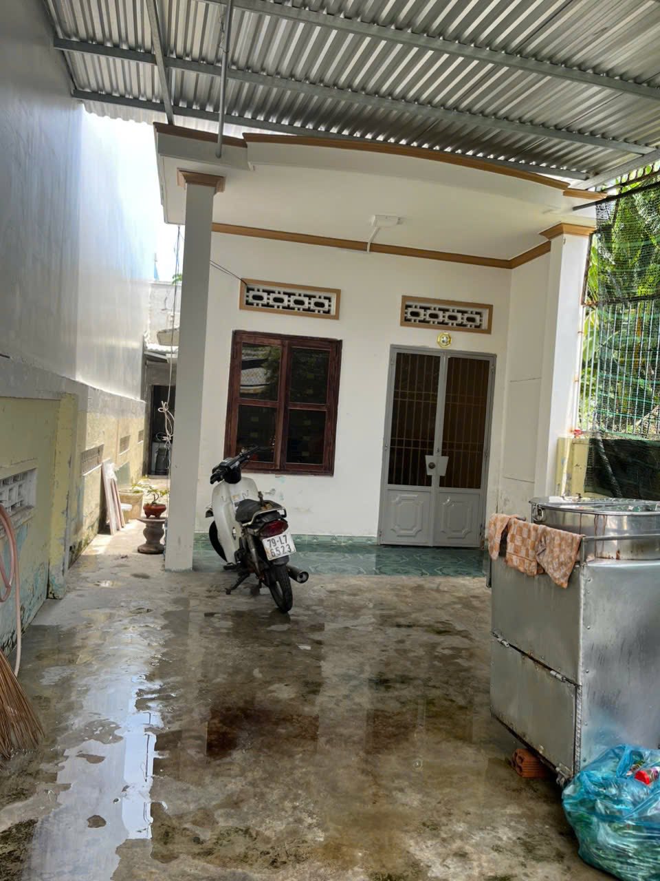 BÁN NHÀ CẤP 4 HẺM NGUYỄN KHUYẾN ĐƯỜNG Ô TÔ PHƯỜNG BẮC NHA TRANG GIÁ 2TY8 - Ảnh 2