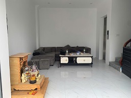 Chính chủ cần bán nhanh nhà mới xây xong đối diện tiểu học Đông La Hoài Đức - Ảnh 1