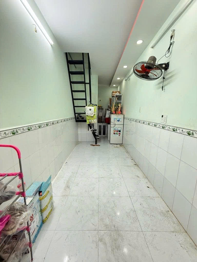 Bán nhà 2 tầng - 2PN, 2wwc - Trần Văn Quang, gần chợ Tân Bình - giá hơn 1 tỷ - Ảnh chính