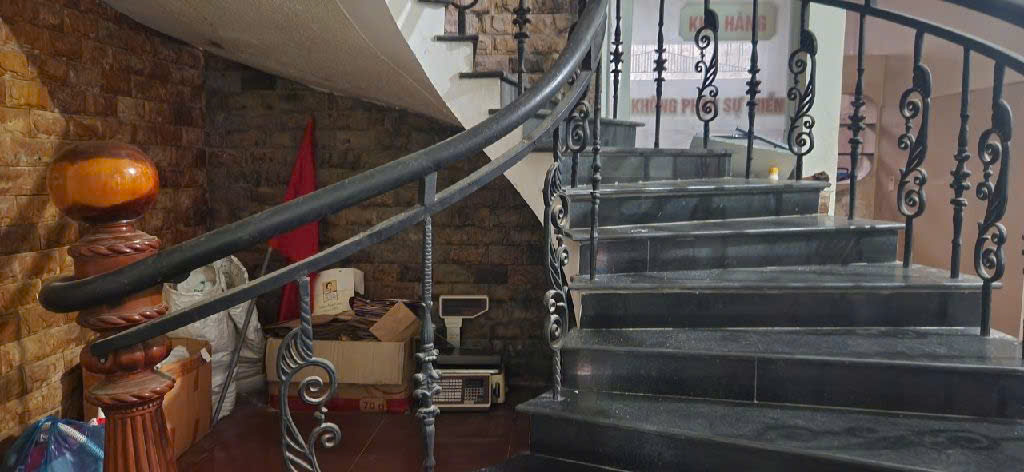 Chuyển Đổi Tài Sản - Bán Gấp Toà Nhà 5 Tầng - Trục Đường Phan Đăng Lưu - Gần Núi Thành - Bệnh Viện - Ảnh 1