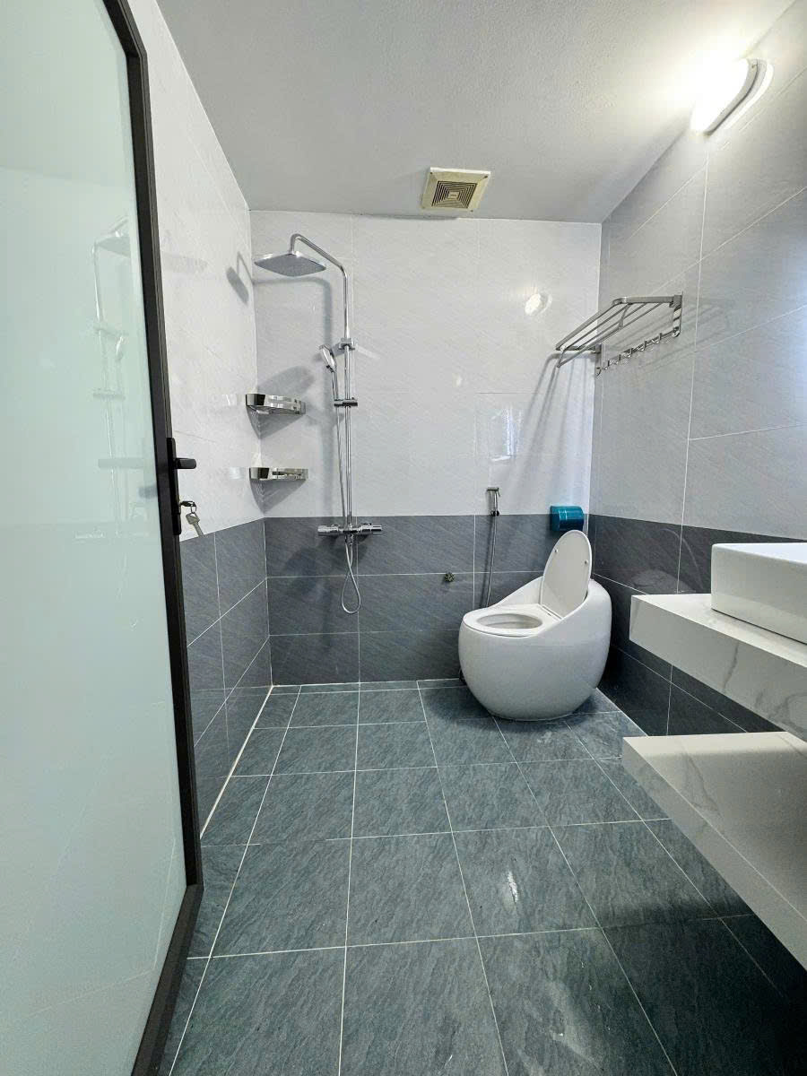Bán nhà ngõ Nguyễn Thái Học, Đống Đa: 32m2 x 4 tầng, 4 ngủ, SĐCC, 5.6 tỷ - Ảnh 3