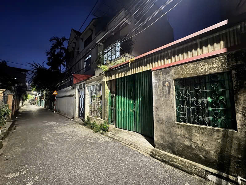 🔥 BÁN ĐẤT KHU PHÂN LÔ – Ô TÔ TRÁNH – SÁT PHỐ – TIỆN ÍCH NGẬP TRÀN<br><br>📍 Giang Biên 54m², MT 4.8m – - Ảnh chính