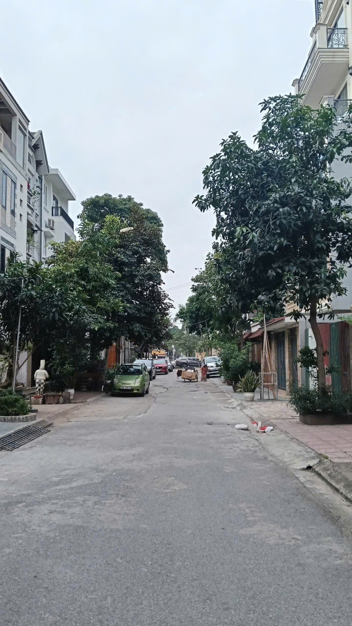 Nhà Bán Việt Hưng – 96m² – MT 6m – Ô tô tránh, vỉa hè – 29 tỷ 🚗 - Ảnh chính