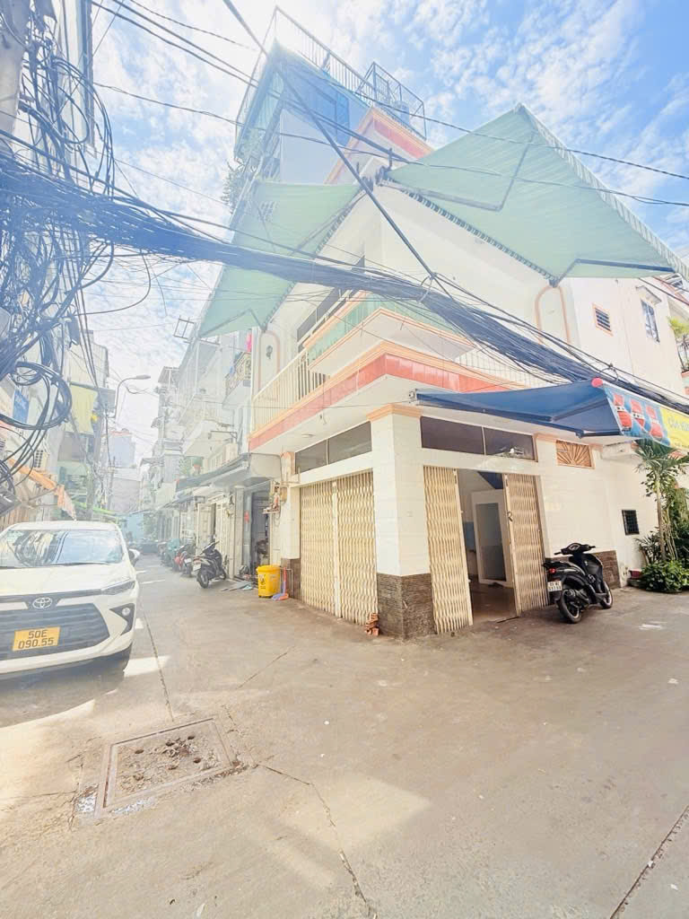 Mặt tiền kinh doanh xe hơi đường số giao Khánh Hội Tân Vĩnh <br>Trung tâm Q 4 <br>Ngang 6 dài 4.5<br>CÓ 6 - Ảnh 1