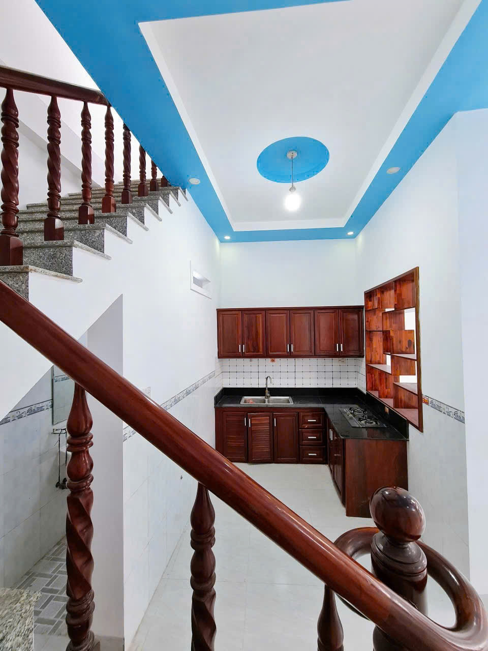 NHÀ MỚI ĐẸP - HOÀN CÔNG - NẰM KẾ ĐẠI HỌC CN - Ảnh 4