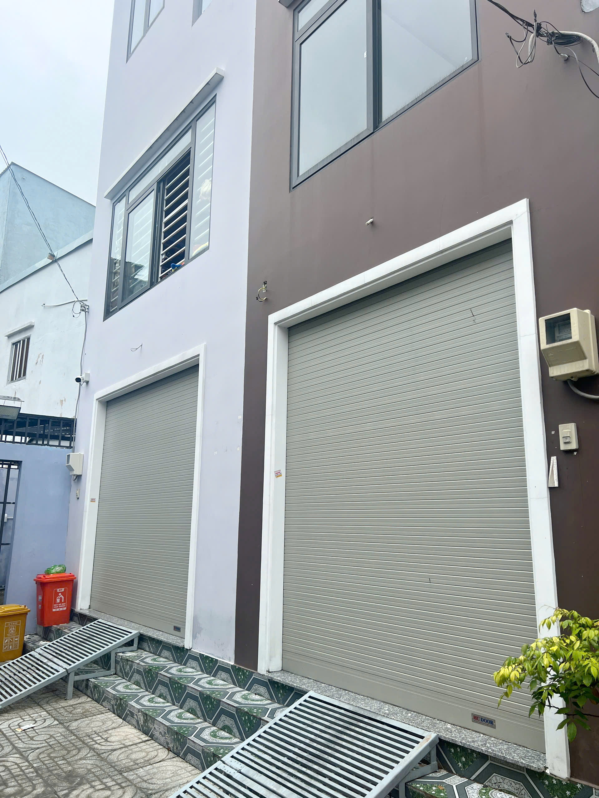 Bán CHDV 5 tầng (12 phòng) có trạm sạc xe điện đường Phạm Thế Hiển P5Q8 - Ảnh chính