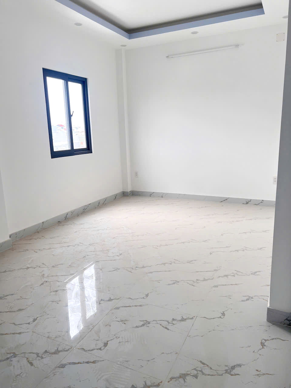 Bán CHDV 5 tầng (12 phòng) có trạm sạc xe điện đường Phạm Thế Hiển P5Q8 - Ảnh 1