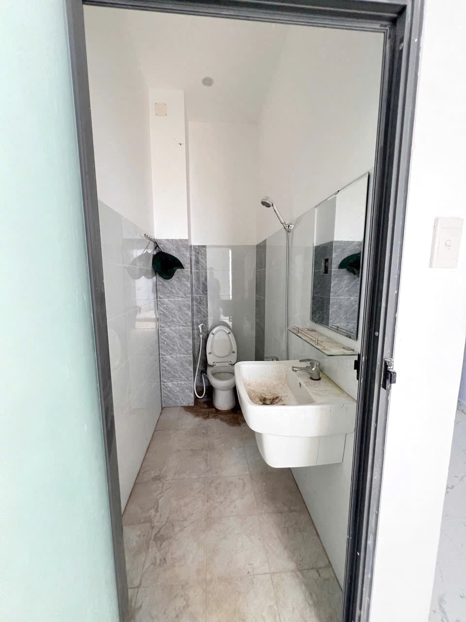 Bán CHDV 5 tầng (12 phòng) có trạm sạc xe điện đường Phạm Thế Hiển P5Q8 - Ảnh 3