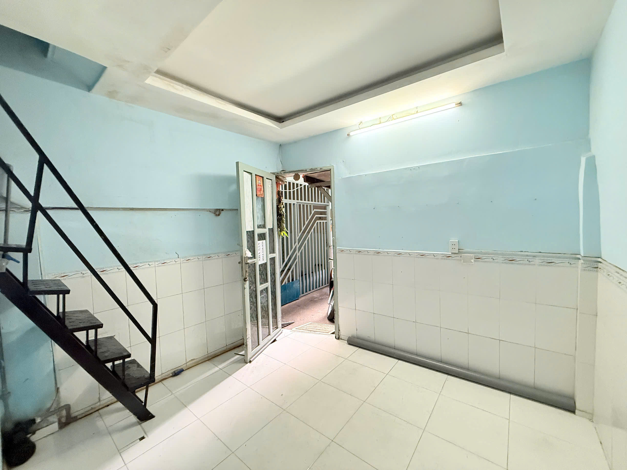 Nhà Trệt, lầu hẻm 3m đường Dương Bá Trạc P1Q8. Giá 1,8 tỷ bớt Lộc - Ảnh chính