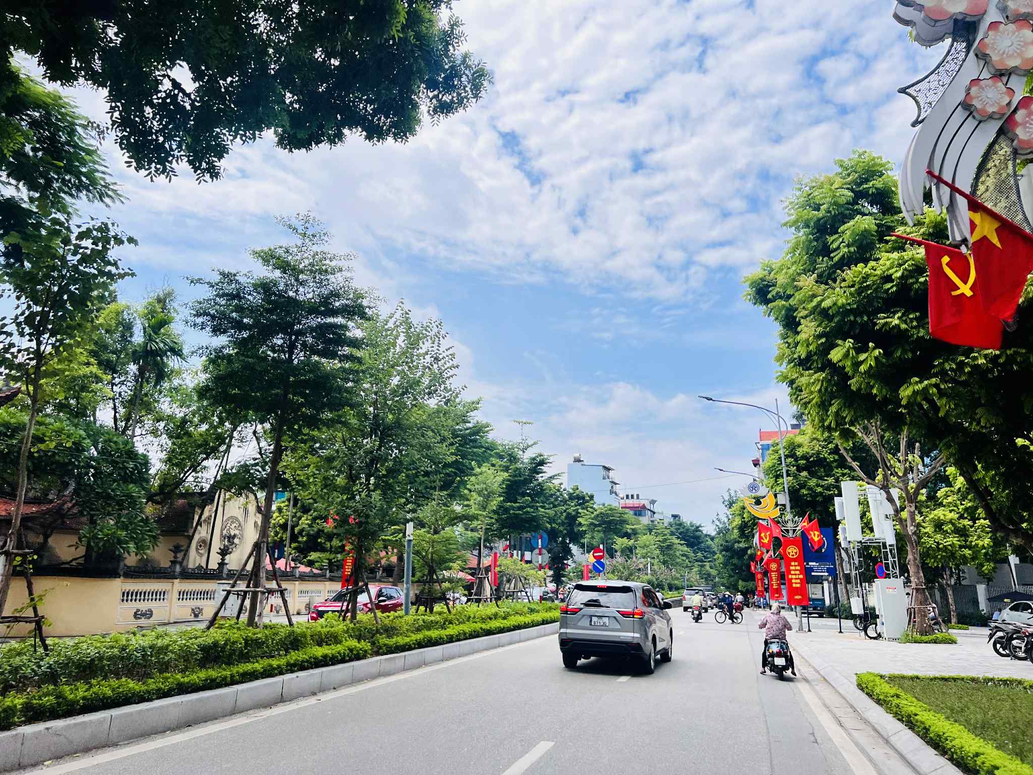 CỰC PHẨM ĐẤT TÂY HỒ 210M² - MẶT TIỀN RỘNG, SỔ ĐỎ VUÔNG NỞ HẬU, VỊ TRÍ VÀNG VIEW HỒ TÂY - Ảnh chính