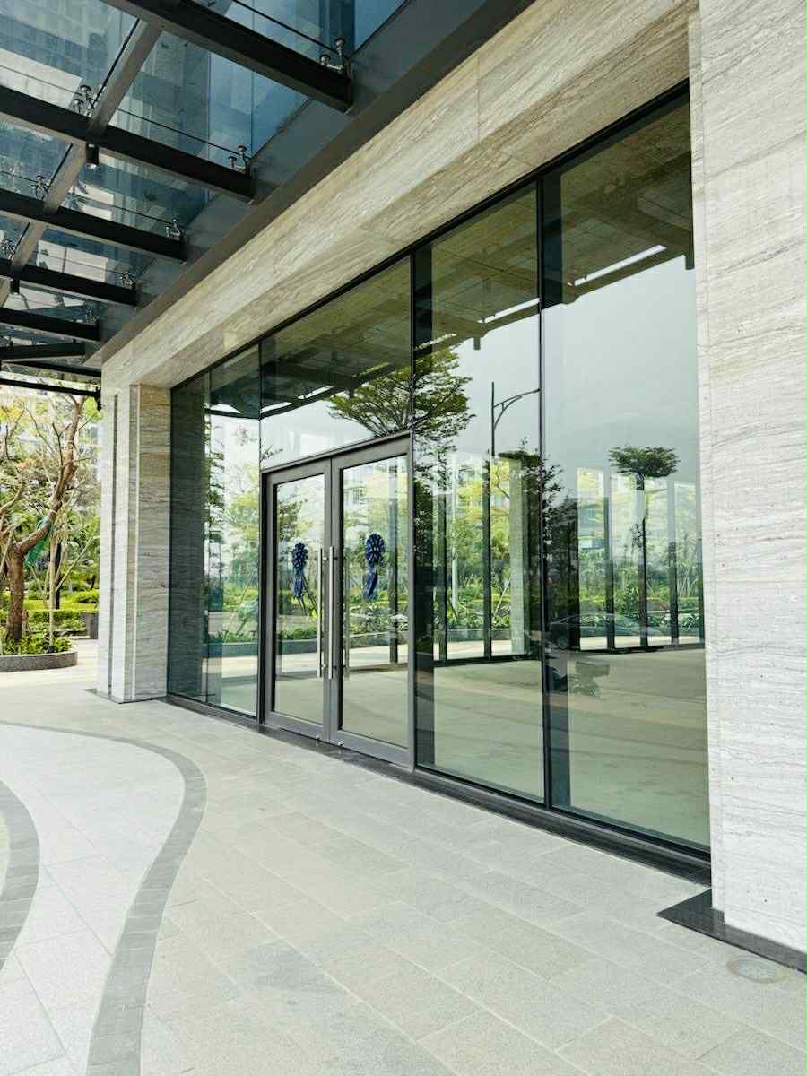 LÔ GÓC SHOPHOUSE PHỐ CHÂU VĂN LIÊM 180M² - 7 TẦNG 2 HẦM - MẶT TIỀN 30M - TRỤ SỞ CÔNG TY, VĂN PHÒNG V - Ảnh 2