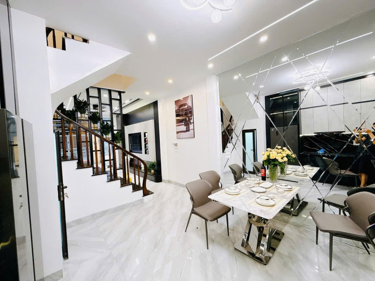 🔥 SIÊU PHẨM PHƯƠNG MAI, ĐỐNG ĐA – Ô TÔ ĐỖ CỬA - 50M 4 TẦNG – MẶT TRƯỚC 4.5M – CHỈ NHỈNH 10 TỶ - Ảnh 2