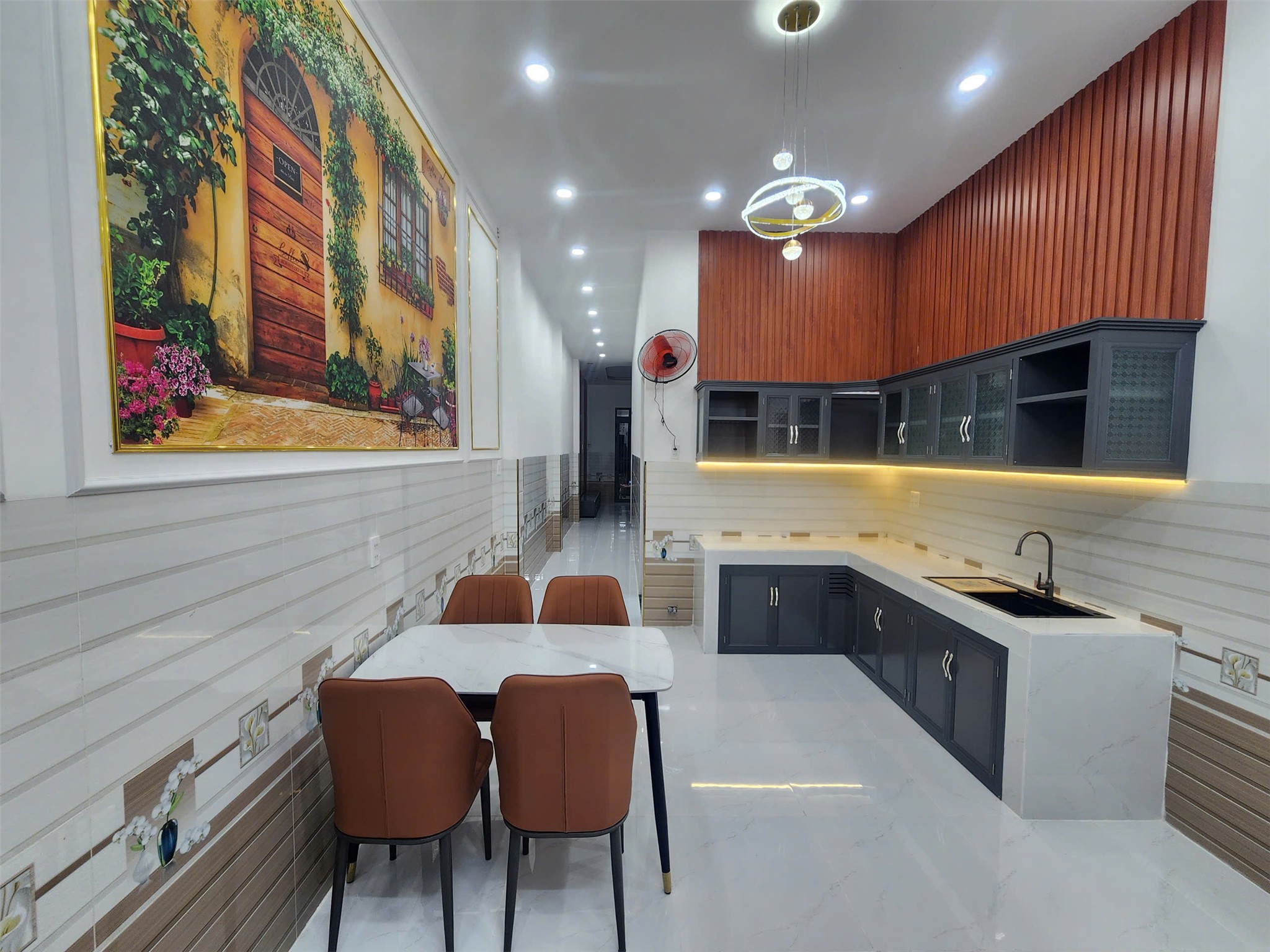 Bán Nhà Mới Căn Góc Hẻm 3 Mặt Tiền Vị Trí Đẹp Tại Vĩnh Quang - Rạch Giá - Kiên Giang - Ảnh 1