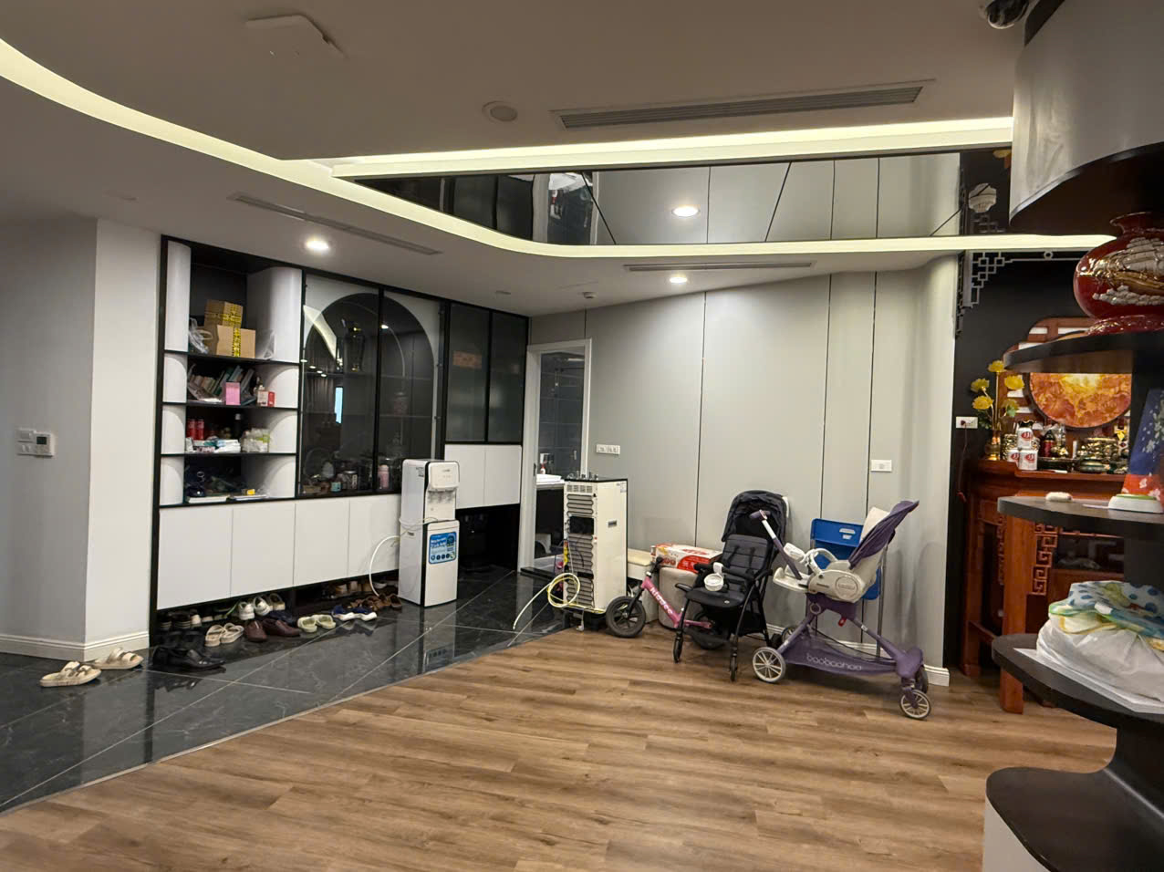 BÁN GẤP CĂN HỘ 165M2, LÔ GÓC 3 THOÁNG TẦNG CAO 4PN,3WC NỘT THẤT THIỆN ĐẠI ĐT 0889127186 - Ảnh 3