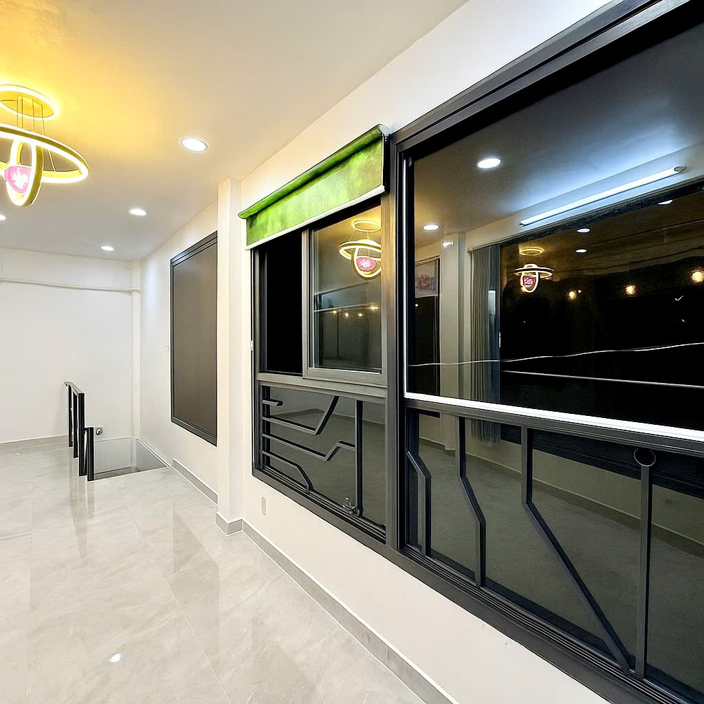 5.6 Tỷ: Mặt tiền Quận 1 Tân Định HOÀNG SA- NGANG 9M- căn góc 2 Tầng- thu nhập 240Tr. VŨ 0933910039 - Ảnh 2