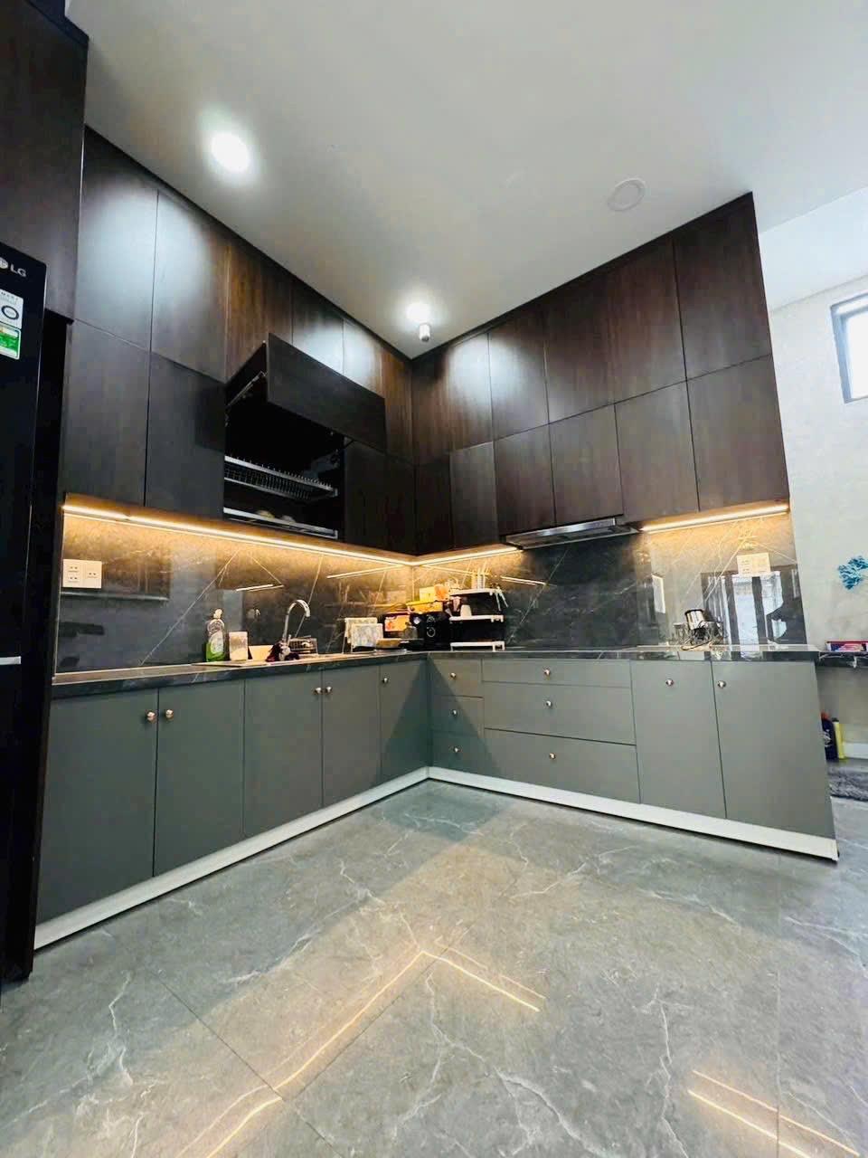 **Bán nhà đường Hoàng văn Thụ, phường 4, Tân Bình (4*13,5) 3 tầng chỉ 9 tỷ - Ảnh 2