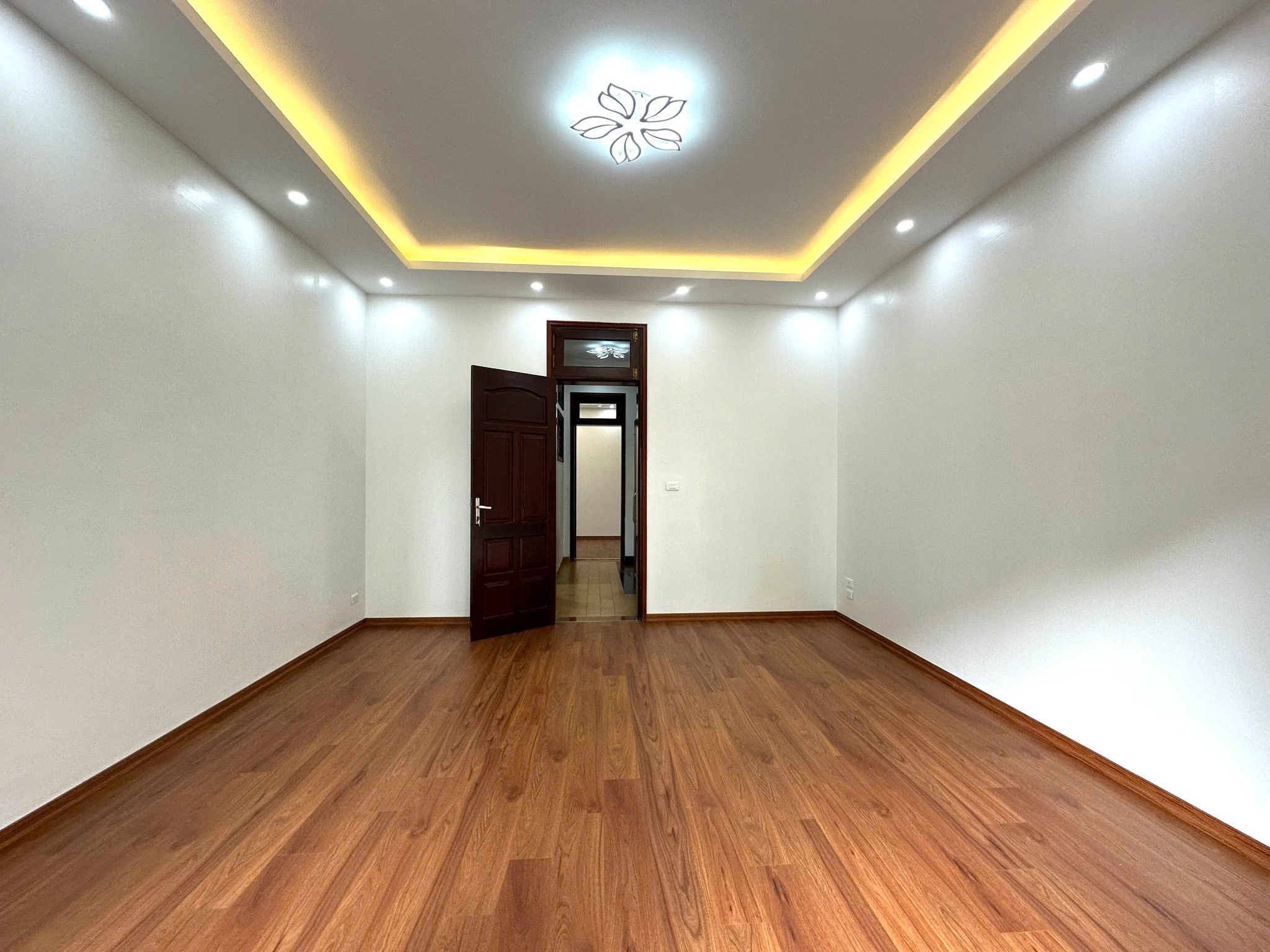 MẶT PHỐ, XUÂN QUỲNH, CẦU GIẤY-VỈA HÈ-KD-Ô TÔ: 70M X5T, MT 5M, GIÁ 37,3 TỶ. - Ảnh 2