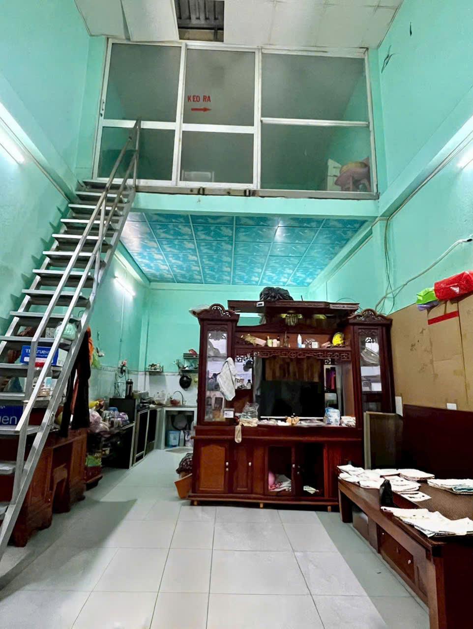 BÁN NHÀ CẤP 4 HẺM F2 , KP8, P. BÌNH TRỊ ĐÔNG A, CHỈ- 3 TỶ - Ảnh 2