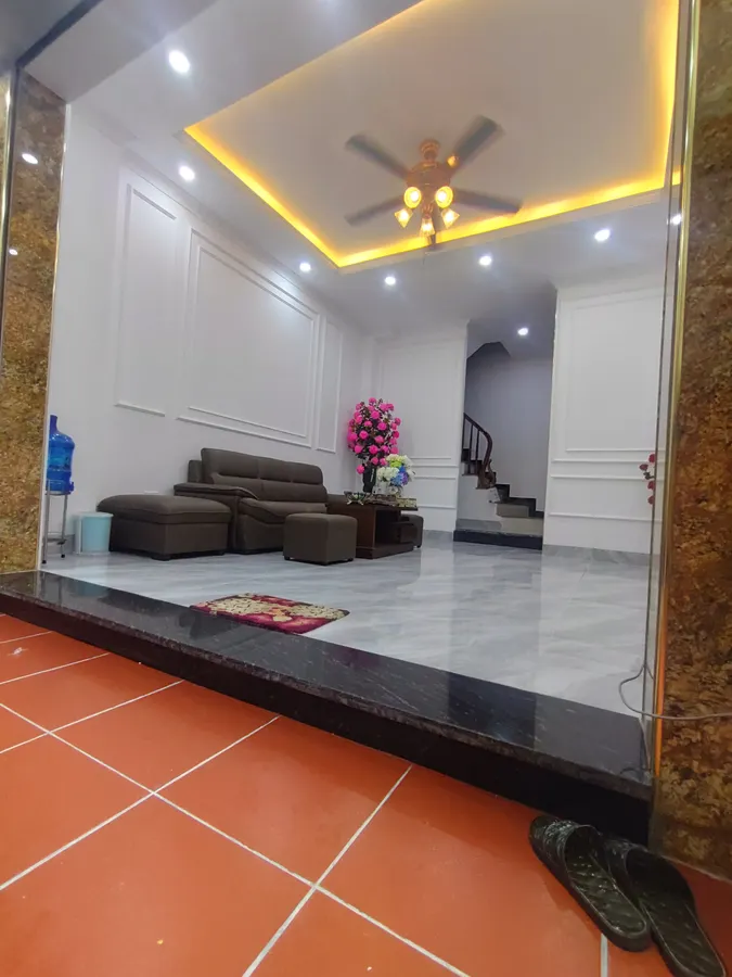 Bán nhà đẹp Pháo Đài Láng , 6 tầng Thang Máy 46m Giá nhỉnh 8 tỷ - Ảnh chính